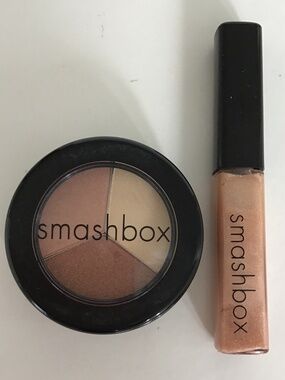 Smashbox Eye shadow trio in All access 2.6g + Illume lip gloss deluxe size